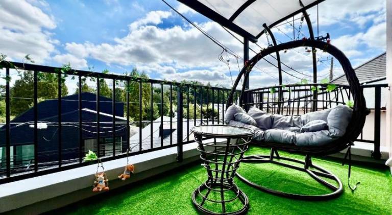 House with patio & hot tub | Good for workation | Dogs allowed — photo 3