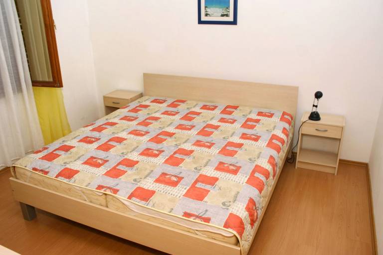 Two bedroom apartment with terrace and sea view Postira, Brač (A-2919-b) — photo 5