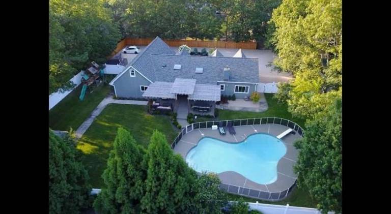 Vacation home with pool in Southampton, NY
