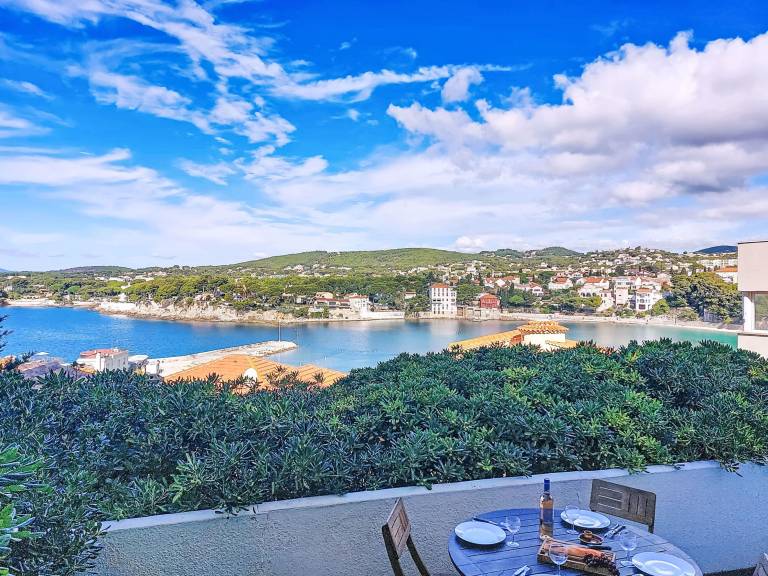 Ferienwohnung mit Hund in Bandol fuer max. 4 Personen