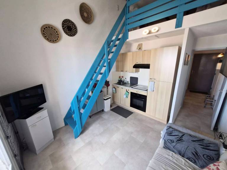 Rental apartment with 2 rooms for 4 persons — photo 5