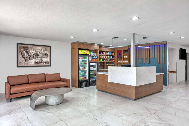 Super 8 By Wyndham Grapevine/Dfw Airport Northwest — photo 3