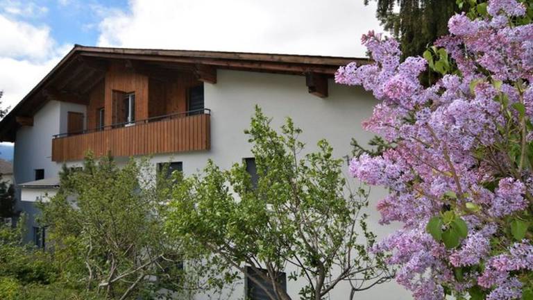 Ferienwohnung mit Hund in Surses, Conters für max. 7 Personen Ferienwohnung mit Hund in Surses, Conters für max. 7 Personen