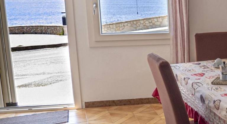 House with 1 room for 5 persons in Castrignano del Capo