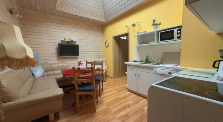 Apartment with 2 rooms for 6 persons — photo 2