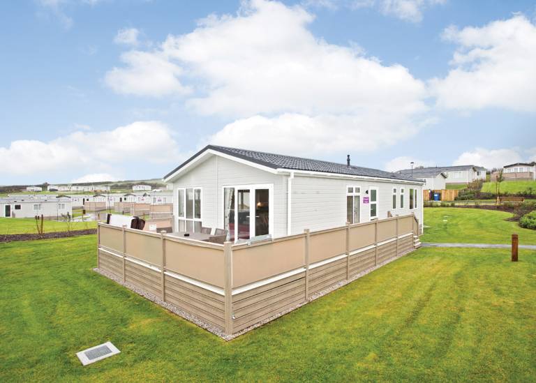 Chalet  White Cross