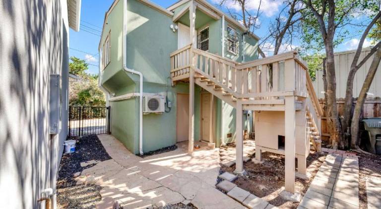 Cozy 1bdr/1br home near downtown — photo 3
