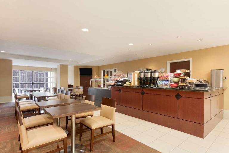 Hawthorn Extended Stay by Wyndham College Station — photo 4