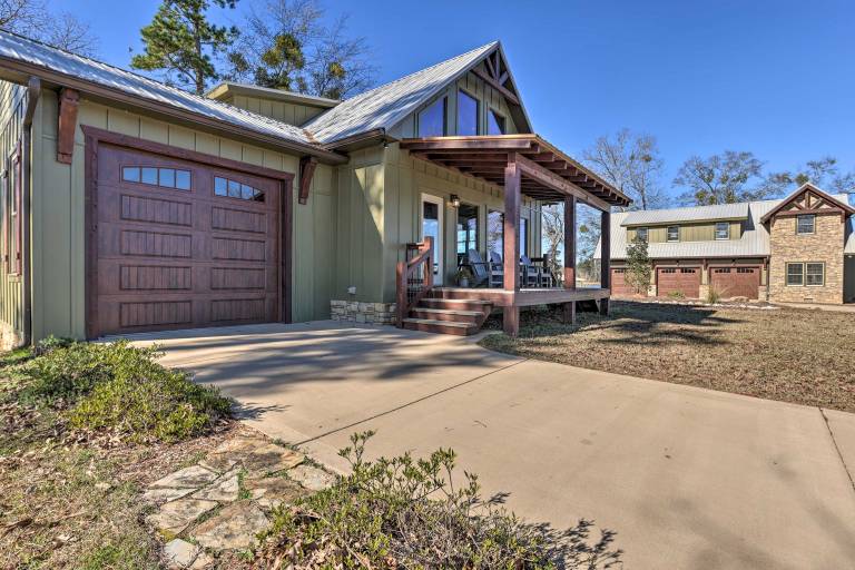 Fire Pit & Grill: Pet-Friendly Shelby Home! — photo 4