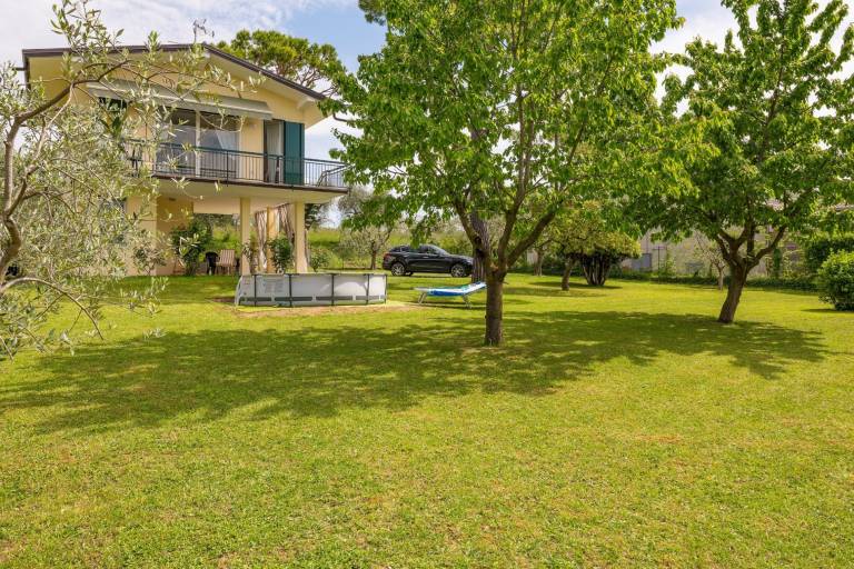 Regarda - "Casa Diamante" a Lazise con grande giardino privato — photo 2