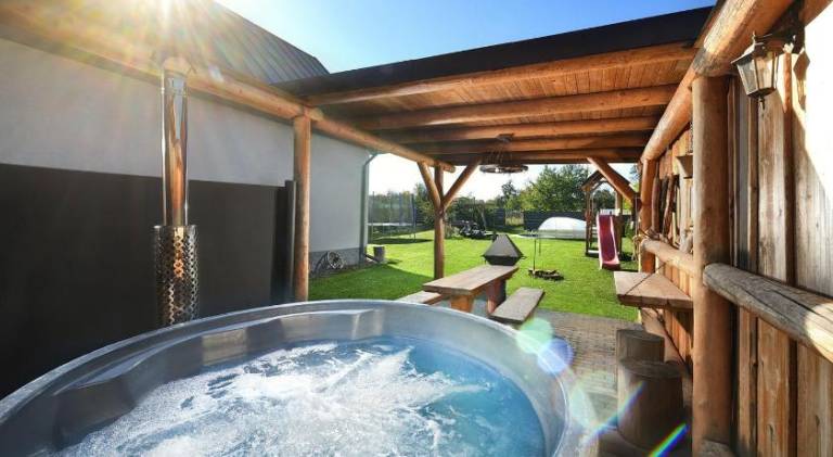 Holiday apartment with garden, sauna & private pool | Perfect for remote work | Dogs allowed — photo 3