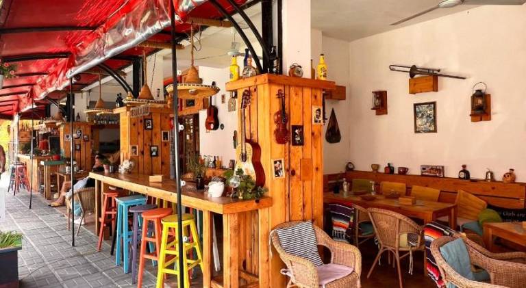Rental apartment with terrace & private pool | Pets allowed — photo 3
