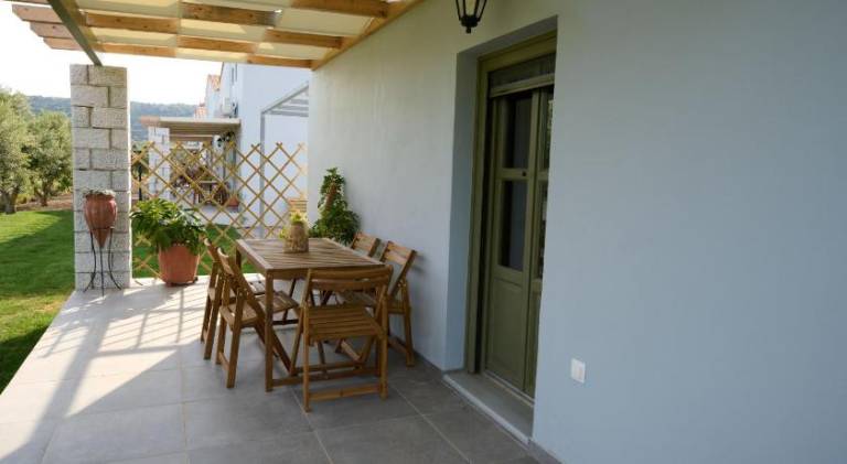 "La Familia" Boutique Private Maisonettes near the sea — photo 3