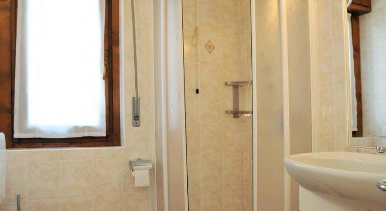 Apartment with 2 rooms for 7 persons — photo 2
