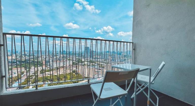 Nice serviced apartment with patio, garden & BBQ | Suitable for remote work | Dogs allowed — photo 3