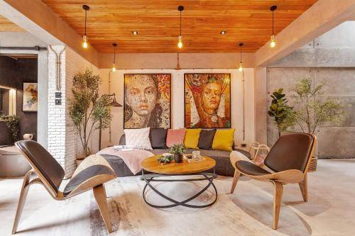 Casa Khlong Tan Nuea