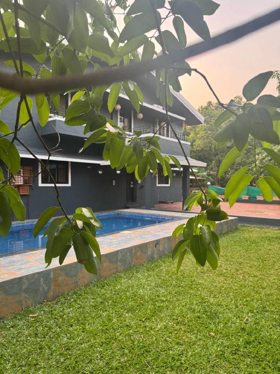 The Amrapali Villa since 1950 Unwind Blessings — photo 4