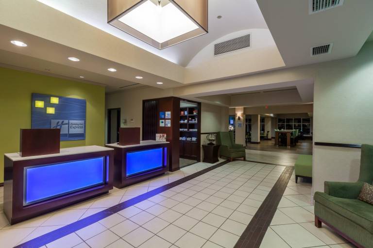 Holiday Inn Express & Suites Eagle Pass by IHG — photo 5