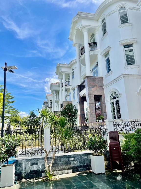 Big house with garden, pool & BBQ | Suitable for remote work | Pet-friendly — photo 5