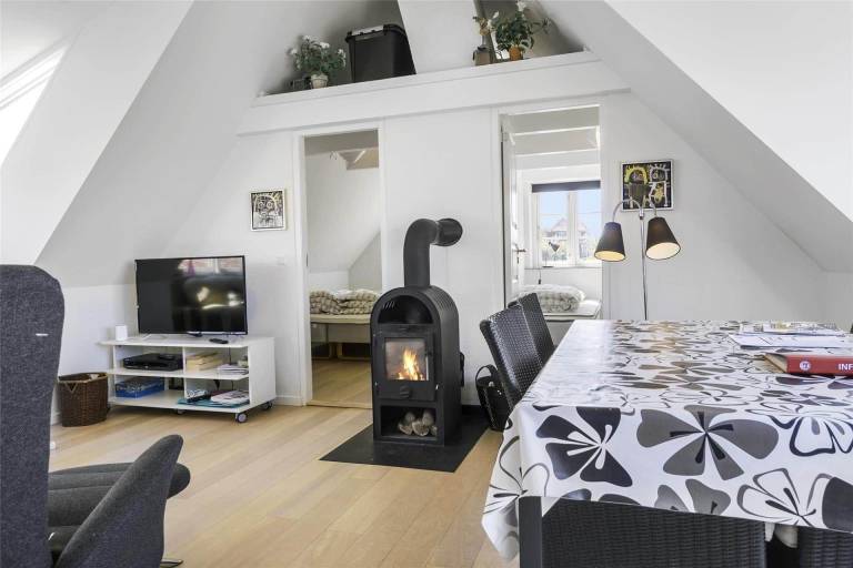 Holiday apartment with patio & grill | Sea view — photo 3