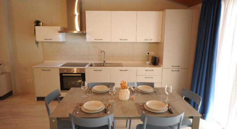 Apartment with patio — photo 4