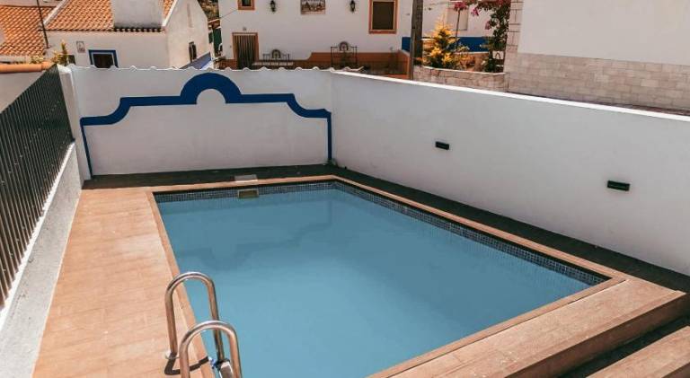 Nice vacation home with yard, terrace & BBQ | Dogs allowed in Évora