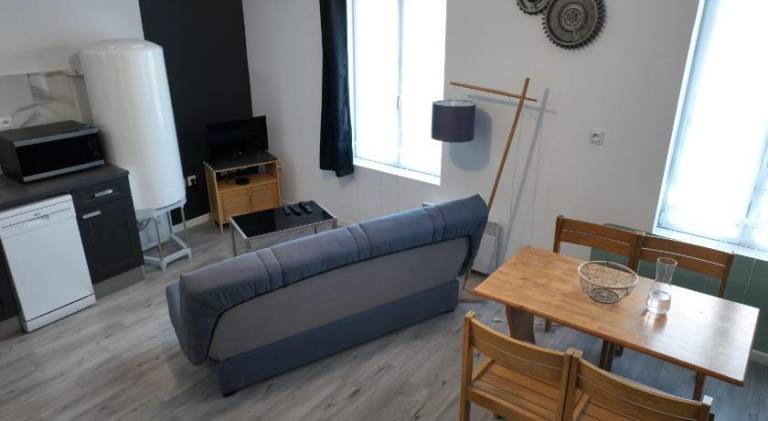 Holiday apartment with 1 room for 4 persons in Valenciennes