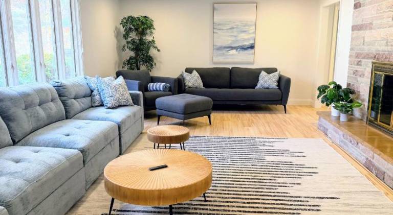 Modern 3 bedroom house, close to downtown Hyannis and Beach in Hyannis, MA