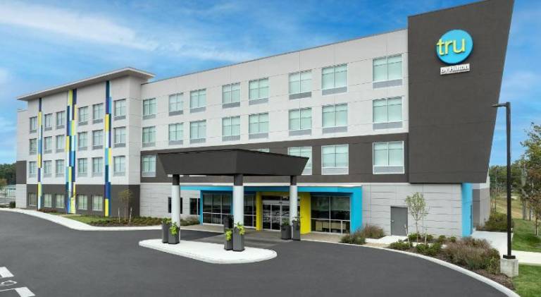 Tru by Hilton Midland East — photo 5