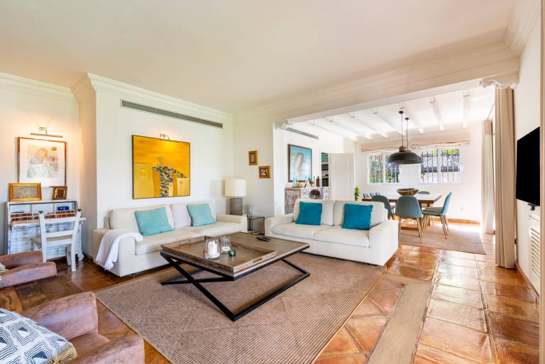 'Luxury Villa Larios Torrequebrada' with Sea View, Pool & Wi-Fi — photo 3