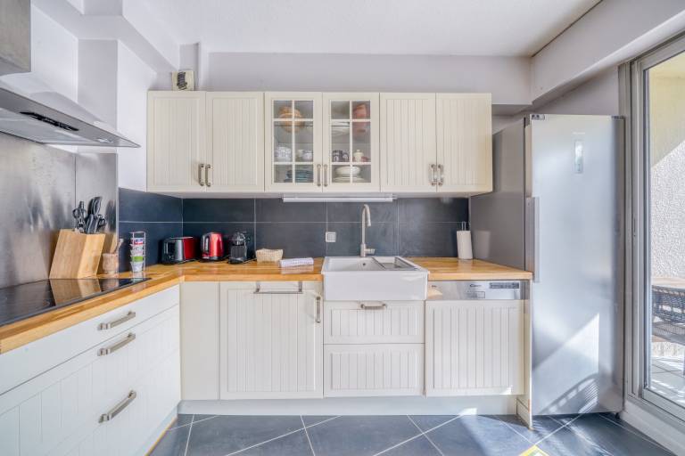 Children-friendly holiday apartment with patio & garden | Pets allowed — photo 3