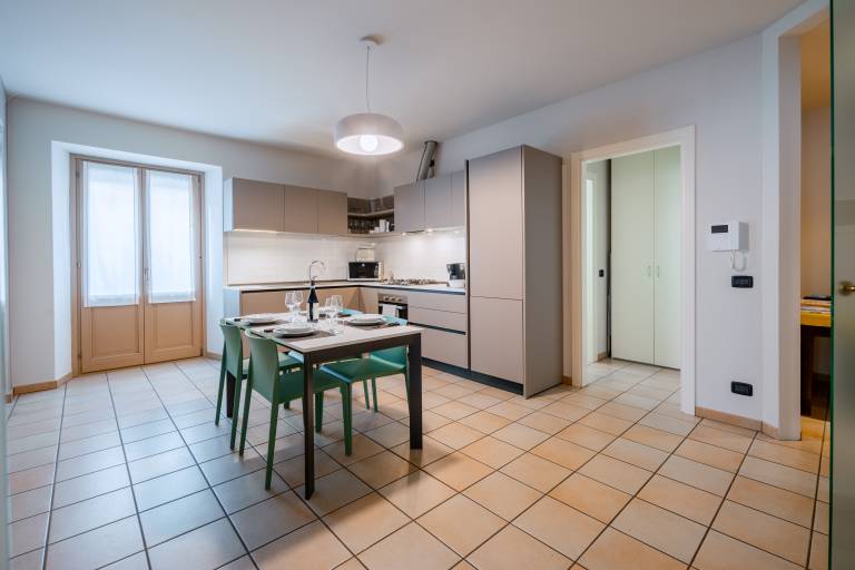 Family-oriented holiday apartment with jacuzzi | City view | Dogs allowed — photo 2