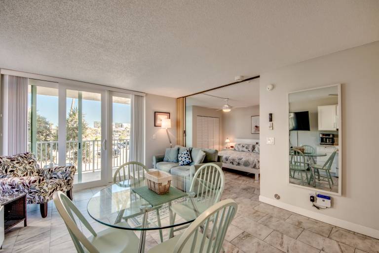 Dog Friendly Beachfront Condo! Estero Beach & Tennis Club 106b — photo 5