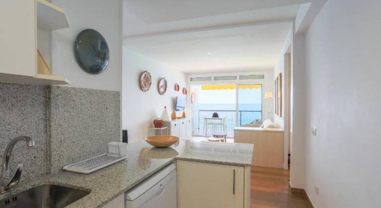Holiday apartment with 2 rooms for 4 persons — photo 3