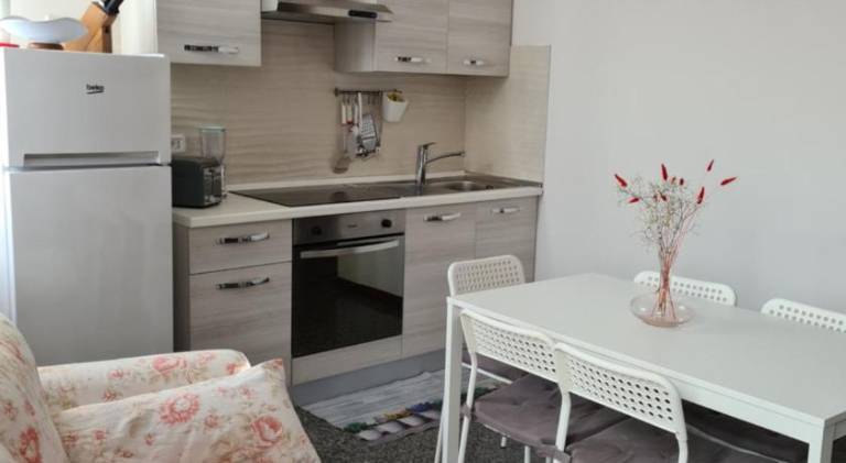 Rental apartment with 2 rooms for 4 persons — photo 2