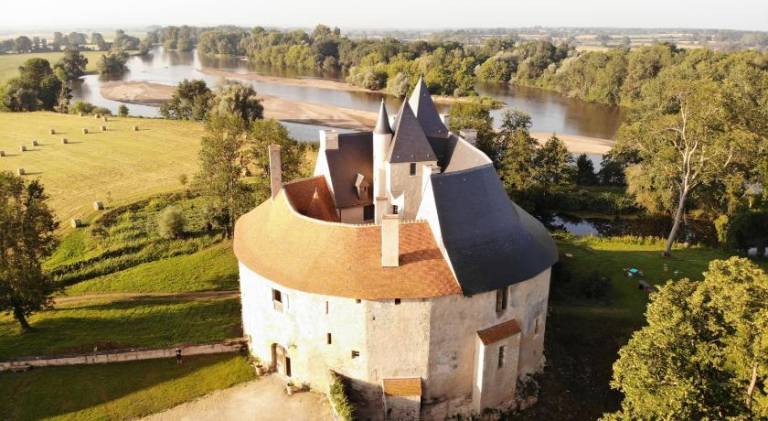 Chateau de Meauce, Chambre Marguerite de Meauce — photo 5
