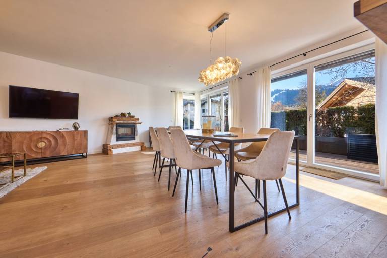 Modern Alpine Luxury for 8 with Sauna & Spacious Terrace & Mountain Views — photo 2