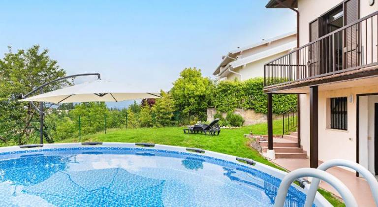 Villa with pool, garden & terrace — photo 3