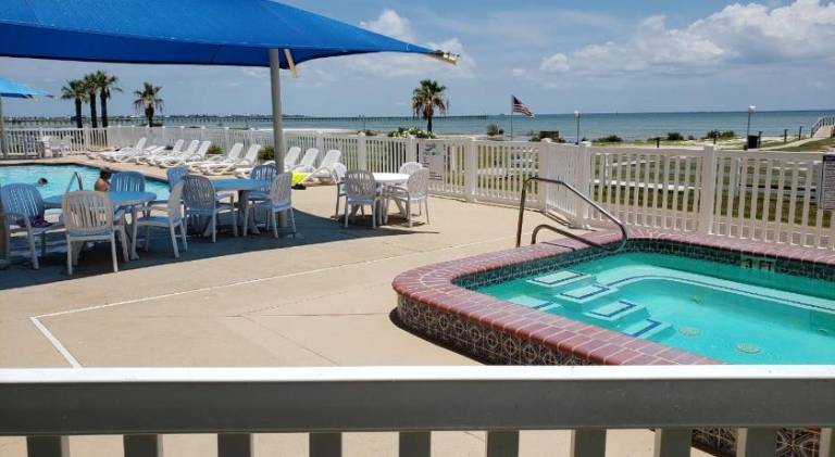 Benjamin's Pier at Laguna Reef Resort — photo 2