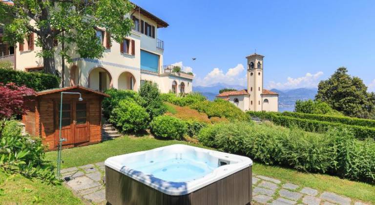 Beautiful rental apartment with jacuzzi | Pets are welcome — photo 3