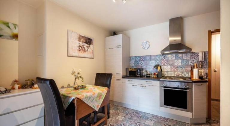 Holiday apartment with pool — photo 5