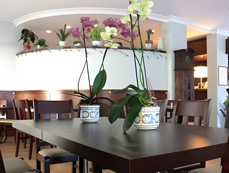 Serviced apartment with garden, patio & jacuzzi | Pets are welcome — photo 5