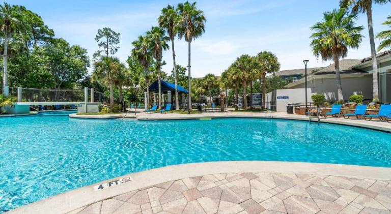 Rental apartment with pool — photo 4