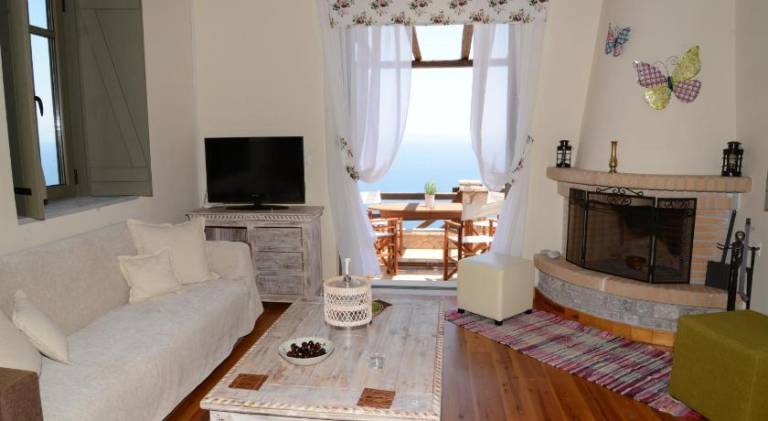 Child-friendly lovely villa with BBQ, garden & pool | Pets are welcome — photo 2