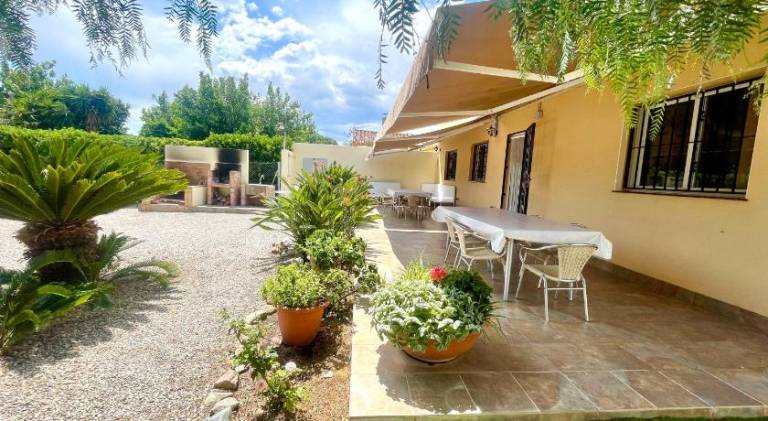 Vacation home with grill, garden & private pool | Good for workation — photo 3