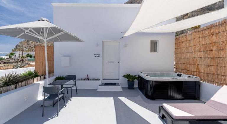 Rental apartment with jacuzzi — photo 3