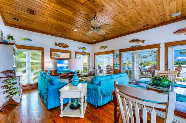 Riverfront Carrabelle Home w/ Furnished Patio! — photo 4
