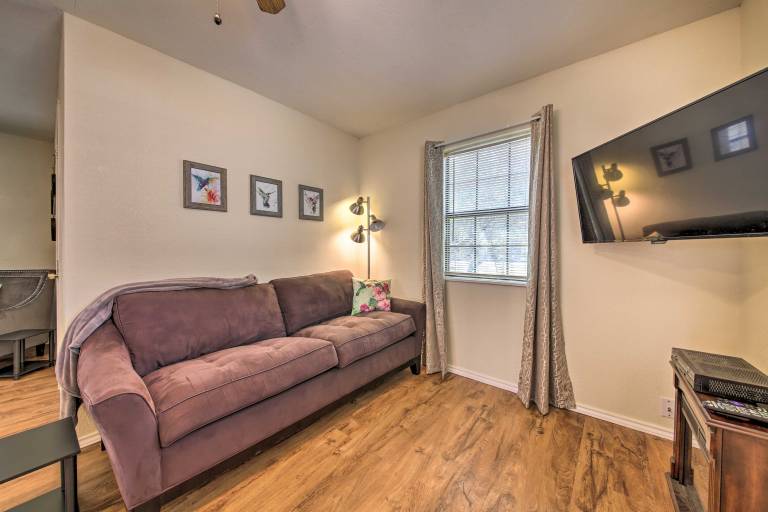 Cozy Canyon Lake Cottage: 1 Mi to Guadalupe River! — photo 4