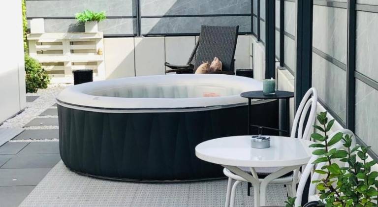 BnB MAVIE & Whirlpool — photo 3