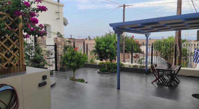 Holiday apartment with garden — photo 4